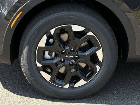 New 2026 Kia Sorento S AWD/4WD image 17