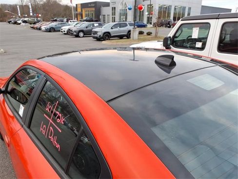 Used 2017 Dodge Charger R/T w/ Plus Group image 10