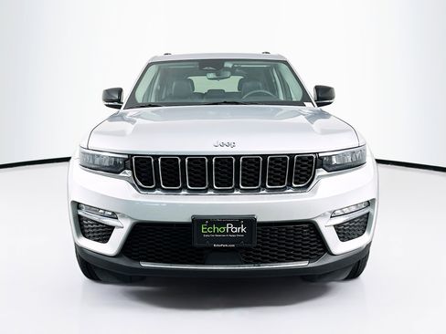 Used 2023 Jeep Grand Cherokee Limited image 2