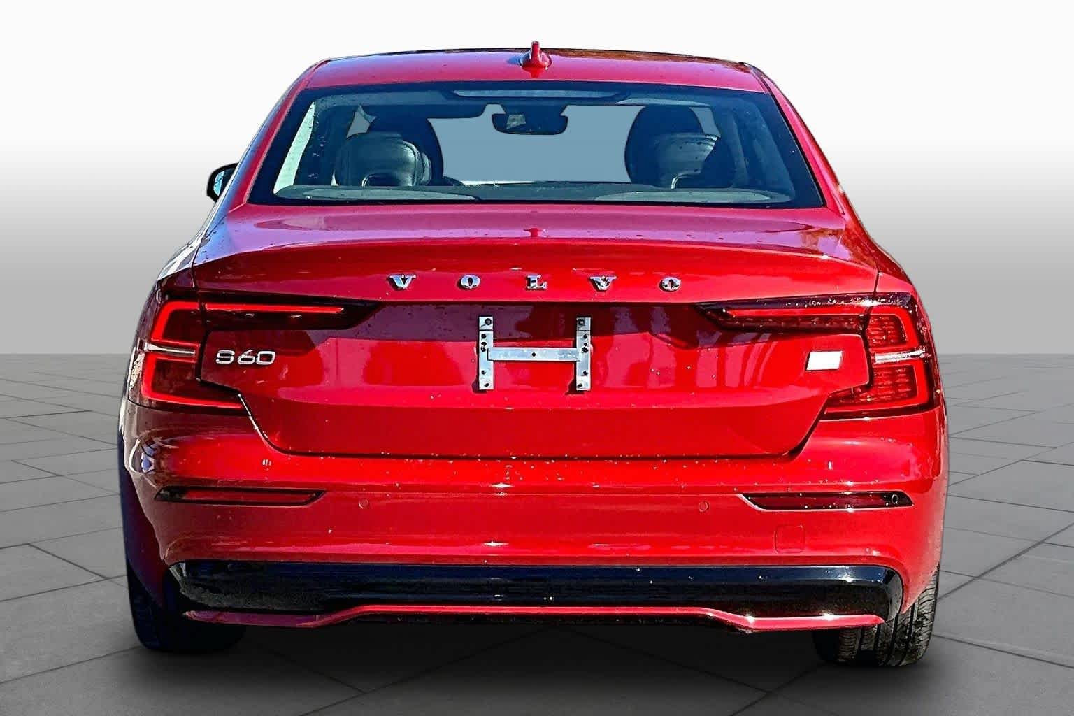 Used 2023 Volvo S60 T8 Plus AWD/4WD image 5
