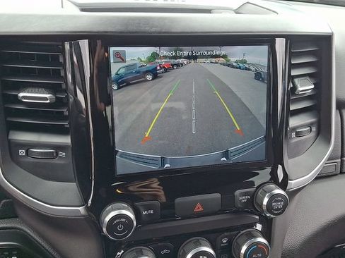 Used 2022 RAM 1500 Big Horn AWD/4WD image 19