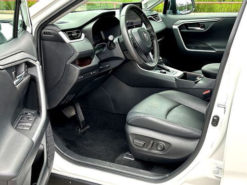 Certified 2024 Toyota RAV4 Limited AWD/4WD image 10