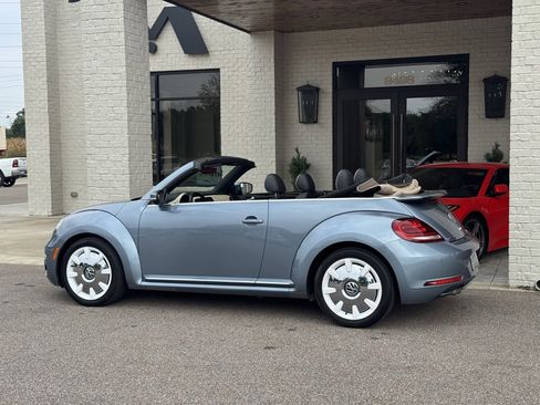 Used 2019 Volkswagen Beetle 2.0T Final Edition SEL image 12