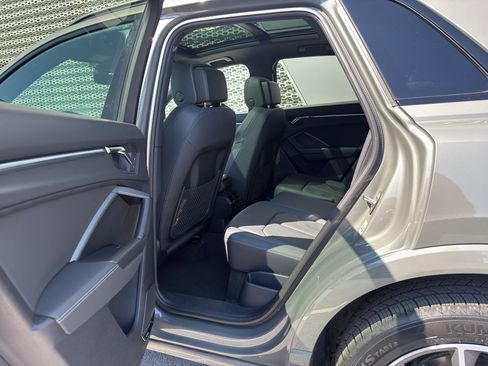 Used 2023 Audi Q3 2.0T Premium Plus image 11