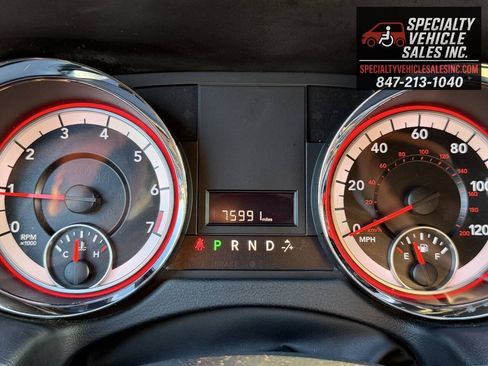 Used 2018 Dodge Grand Caravan SXT FWD image 40