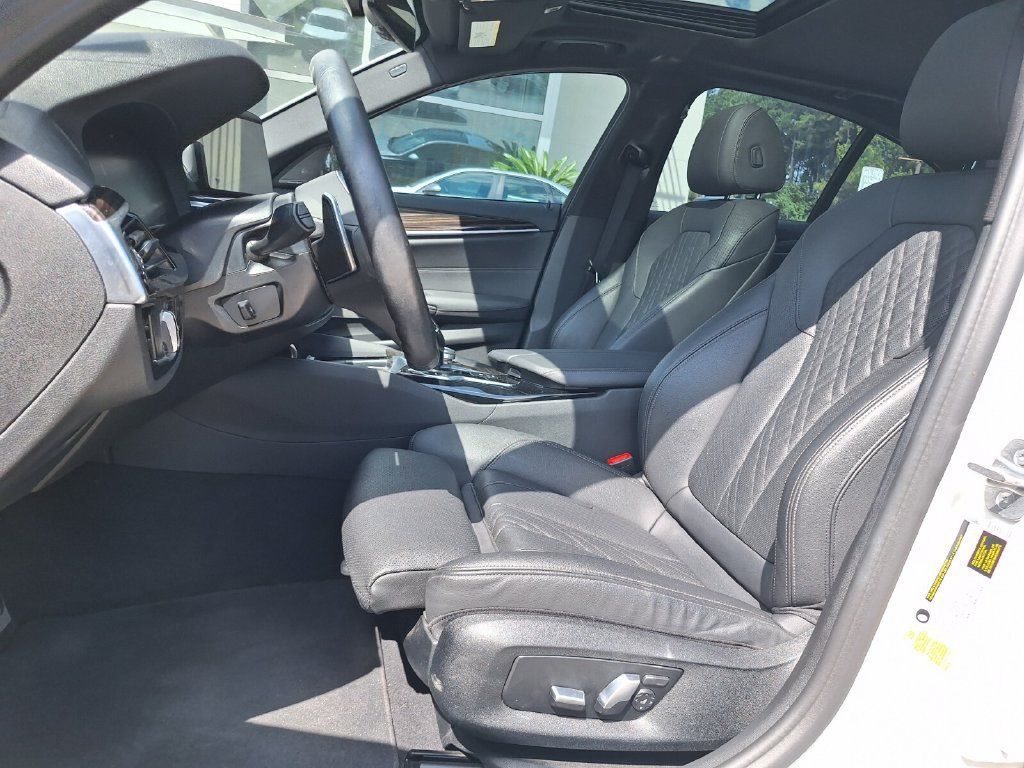 Used 2021 BMW 530i w/ M Sport Package RWD image 13