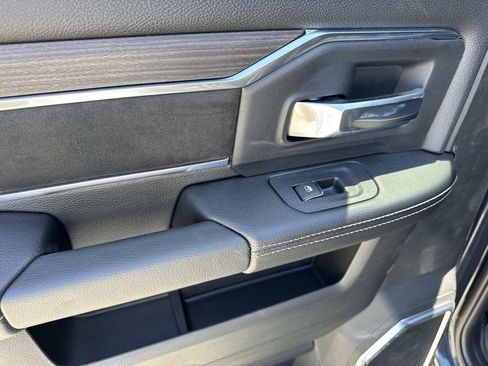 New 2026 RAM 2500 Laramie AWD/4WD image 31