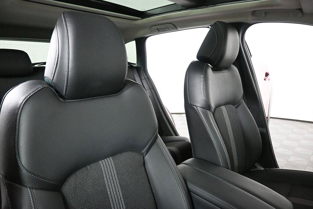 Used 2025 MAZDA CX-50 AWD 2.5 S w/ Premium Package image 7