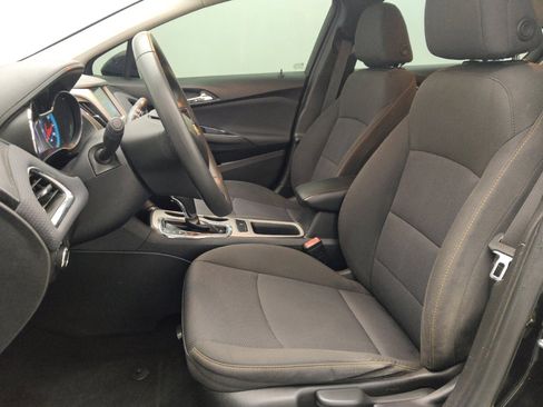 Used 2018 Chevrolet Cruze LS FWD image 17