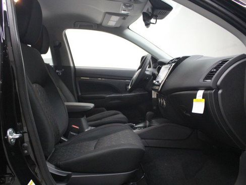 New 2026 Mitsubishi Outlander Sport LE AWD/4WD image 18