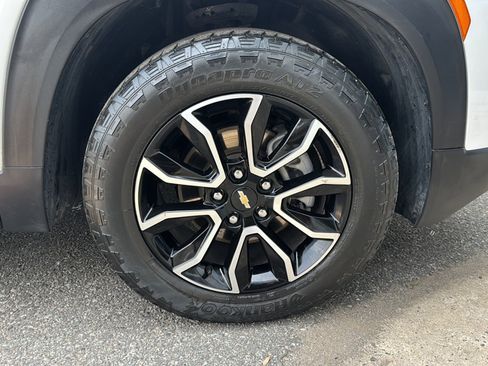 Used 2023 Chevrolet TrailBlazer ACTIV FWD image 41