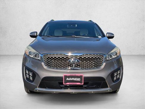 Used 2017 Kia Sorento SX FWD image 2