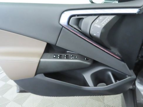 Used 2025 BMW X3 xDrive30i w/ Premium Package image 27