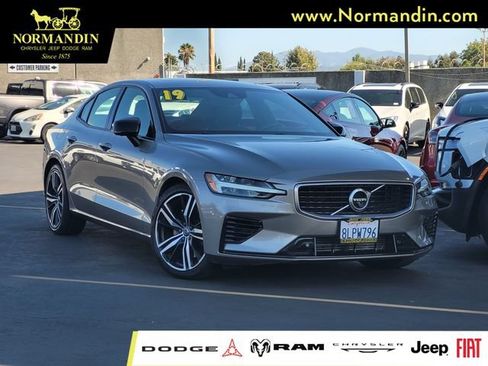 Used 2019 Volvo S60 T8 R-Design AWD/4WD image 1