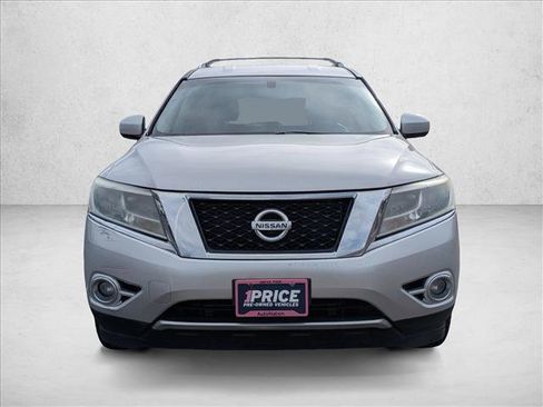 Used 2015 Nissan Pathfinder SL w/ SL Tech Package image 2