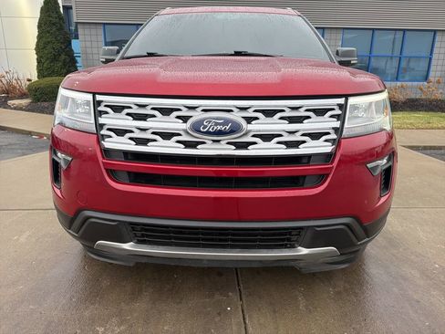 Certified 2018 Ford Explorer XLT w/ Equipment Group 201A image 10