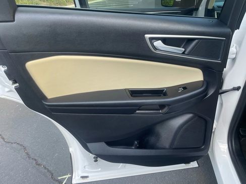 Used 2018 Ford Edge SEL w/ Equipment Group 201A image 14