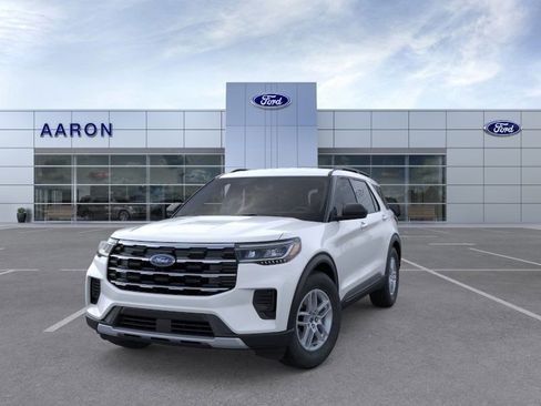 New 2026 Ford Explorer Active image 3