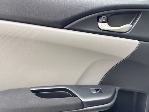 Used 2019 Honda Civic LX image 36