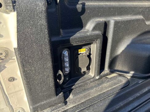 Used 2024 Ford Maverick XLT w/ XLT Luxury Package image 12