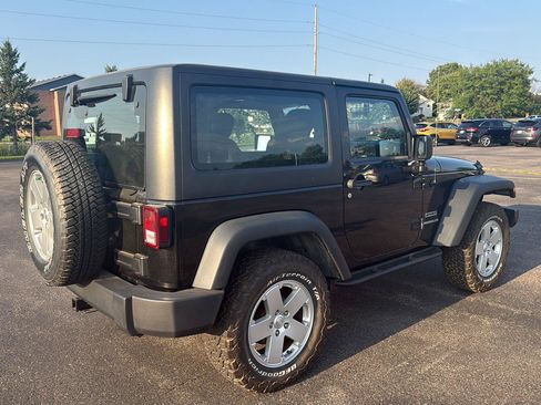 Used 2013 Jeep Wrangler Sport AWD/4WD image 6