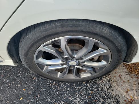 Used 2016 Mercedes-Benz C 300 Sedan image 7