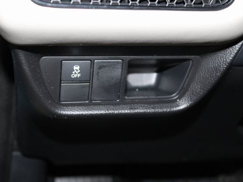 Certified 2023 Honda HR-V LX image 10