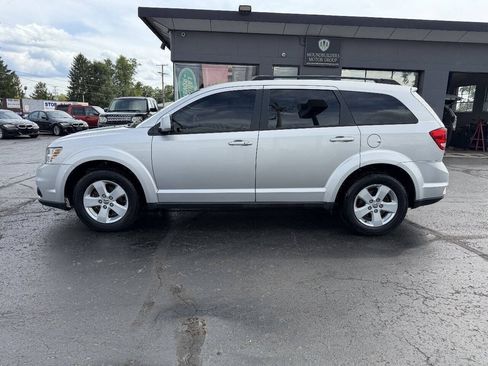 Used 2012 Dodge Journey SXT w/ Popular Equipment Group FWD image 3