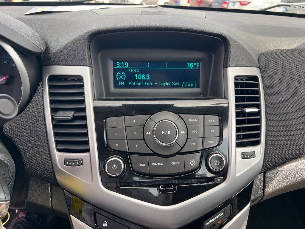 Used 2013 Chevrolet Cruze LT FWD image 32
