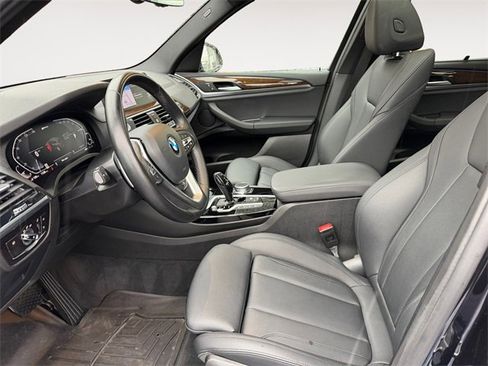 Used 2021 BMW X3 xDrive30e w/ Premium Package image 9