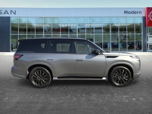 Used 2026 INFINITI QX80 Autograph w/ Premium Cargo Package AWD/4WD image 4
