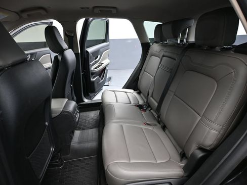 Used 2025 Lincoln Corsair Reserve w/ Jet Appearance Package AWD/4WD image 40