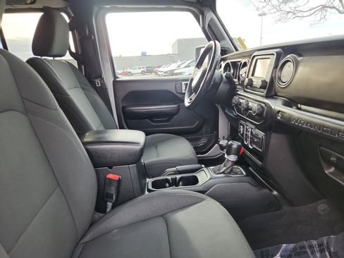 Used 2020 Jeep Wrangler Unlimited Sport S image 19