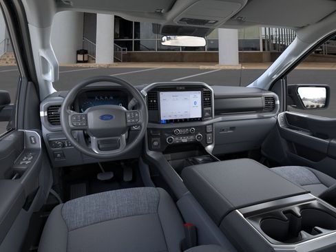New 2026 Ford F150 XLT w/ XLT Chrome Appearance Package RWD image 9