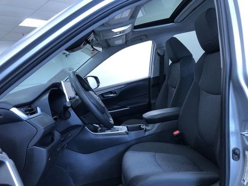 Certified 2025 Toyota RAV4 XLE w/ Convenience Package AWD/4WD image 18