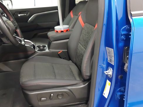 Used 2024 Chevrolet Colorado Z71 w/ Z71 Convenience Package 2 image 22