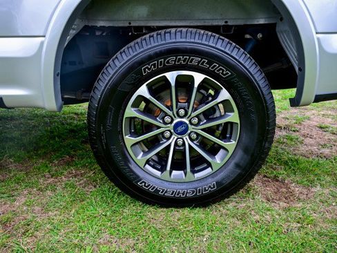 Used 2019 Ford F150 XLT w/ Equipment Group 302A Luxury image 52