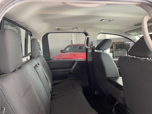 Used 2012 Nissan Titan SV image 23