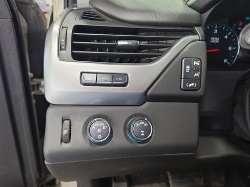 Used 2017 Chevrolet Tahoe Premier AWD/4WD image 14
