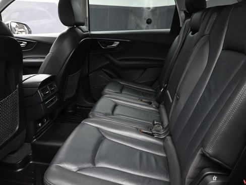 Used 2019 Audi Q7 3.0T Premium Plus AWD/4WD image 14