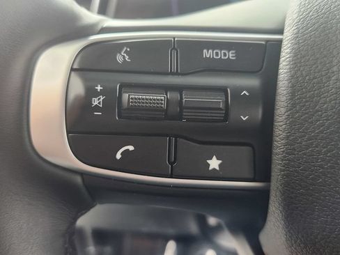 Used 2025 Kia Sportage EX AWD/4WD image 22