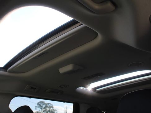 New 2027 Kia Carnival SX w/ Dark Edition Package FWD image 72