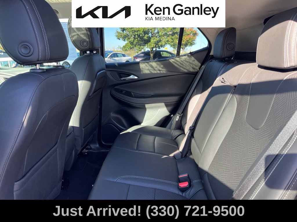 Used 2023 Buick Encore GX Essence w/ Experience Buick Package FWD image 10