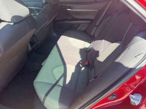 Used 2021 Toyota Camry LE image 8