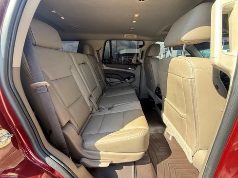 Used 2019 Chevrolet Tahoe LT w/ Luxury Package AWD/4WD image 19