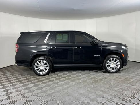 Used 2021 Chevrolet Tahoe High Country w/ Premium Package image 5