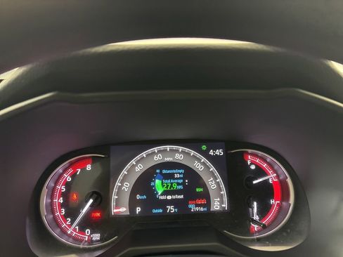 Used 2024 Toyota RAV4 XLE w/ Convenience Package image 24