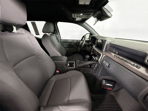 Certified 2025 Toyota Tacoma SR5 RWD image 38