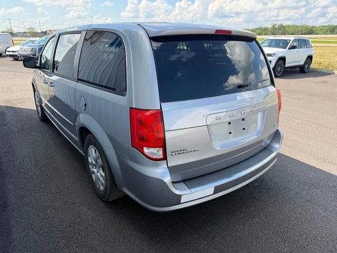 Used 2016 Dodge Grand Caravan SE w/ Quick Order Package 29E SE FWD image 6