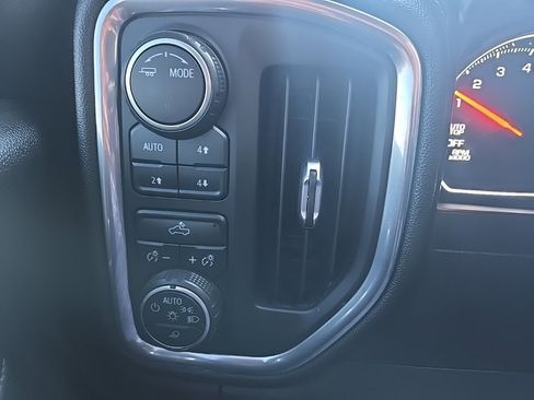 Used 2021 Chevrolet Silverado 1500 LT w/ Z71 Off-Road Package image 51